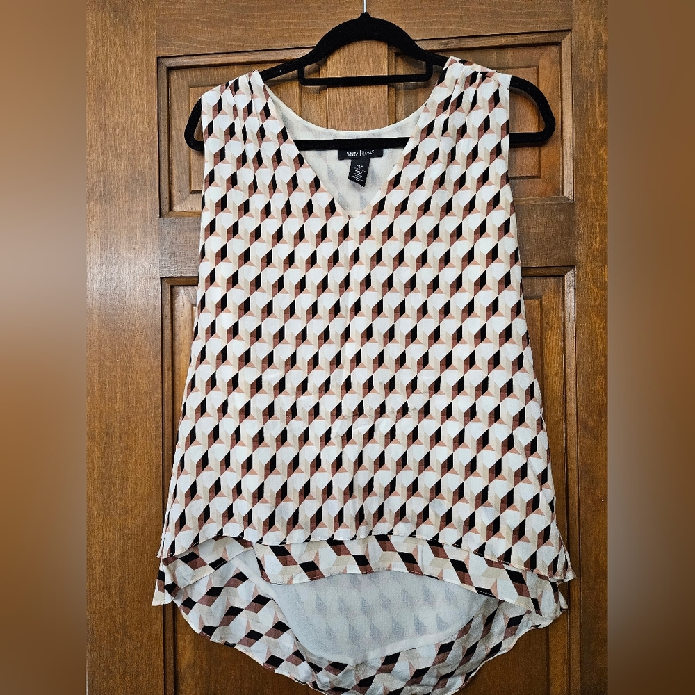 White House Black Market Geometric Print Women's Top